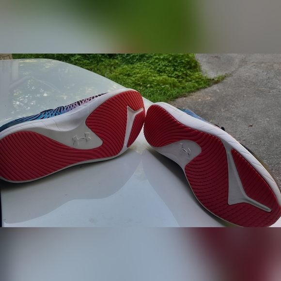 - Under xfininity 2 running shoes 5y euc! - Picture 3 of 5